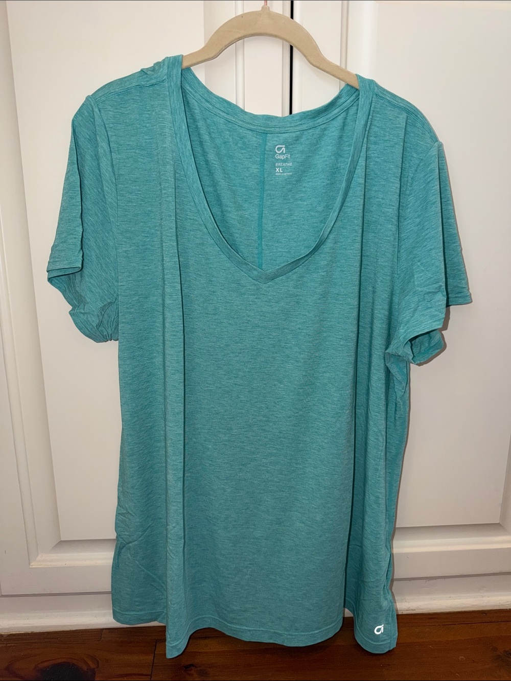 GAPfit XL Teal Short-Sleeve V-Neck Tee